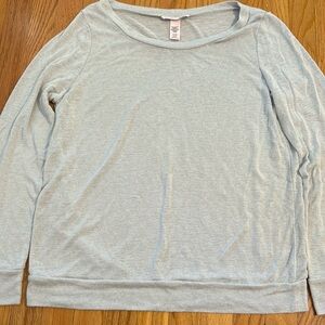 Victoria’s Secret grey lightweight longsleeve pajama  top